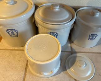 Set of 4 Pfaltzgraff Yorktowne Canister Set