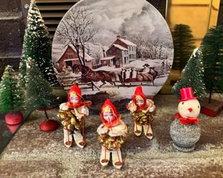 Circa 1950s Pinecone Pixies