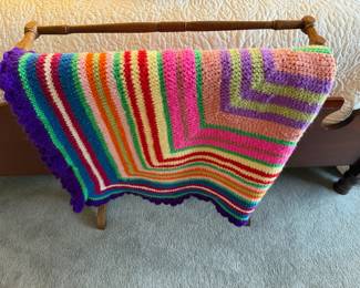 Oak Blanket Rack, Multicolor Striped Knitted Throw Blanket