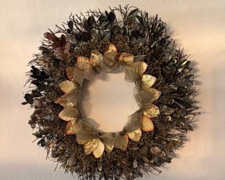 Metallic Lacquered Rustic Style Wreath