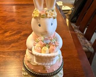 Department 56 Bunny Trinket Box