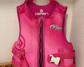 O'Brien Child's Pink Life Jacket