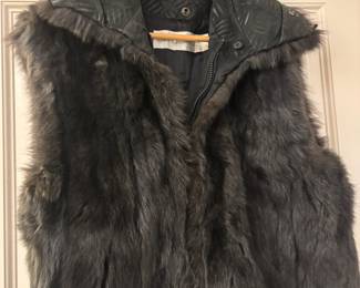 Andrew Marc Black New Zealand Opossum Fur Vest with Leather Trim – Size Medium