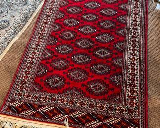 Persian Style Rug – 3'2" x 4'7"