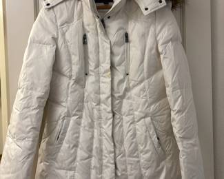 Marc New York White Hooded Puffer Coat with Faux Fur Trim – Size Medium