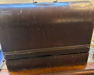 1940s Singer Sewing Machine