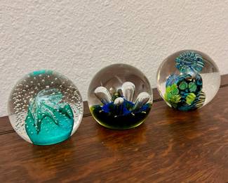 Art Glass Sphere Paper Weights