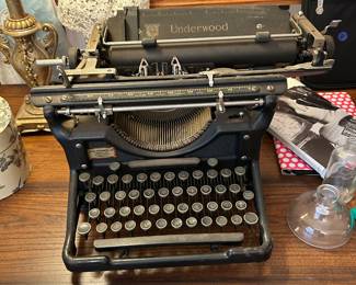 Antique typewriter. 