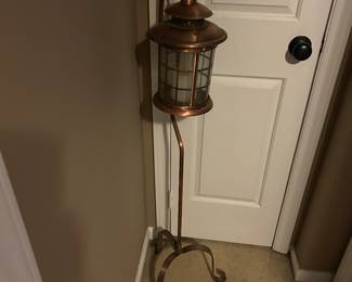 Hanging lantern. Sweet.