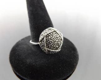 .925 Sterling Silver Art Nouveau Dome Ring Size 7.25
