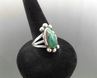 .925 Sterling Silver Green Turquoise Cabochon Ring Size 6.25
