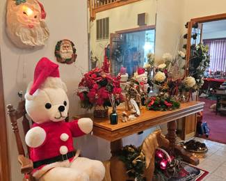 LARGE CHRISTMAS BEAR