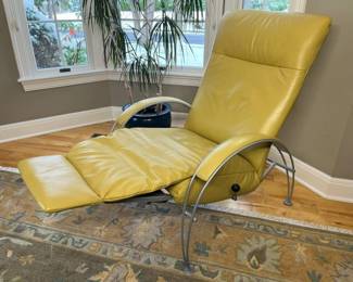 1 Lafer Modern Leather Recliner Expandedmin