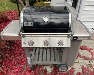 1 Weber Genesis II Limited Special Gas Grillmin