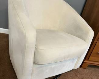 1 Million Dollar Baby Modern Swivel Club Chairmin