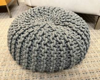 1 Knitted Pouf Foot Stoolmin