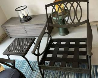 1 Outdoor Lifestyle Metal Patio Set Detailmin