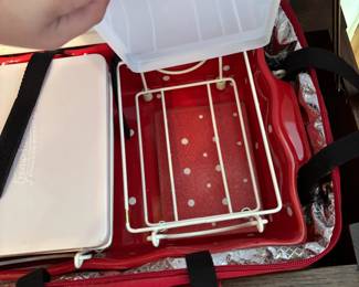 Red polkadot Temp-tations bakeware