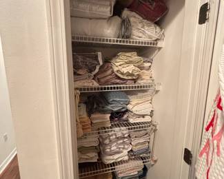TONS OF LINENS, TOWELS, BEDDING, AND MORE