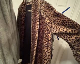 faux fur leopard print coat