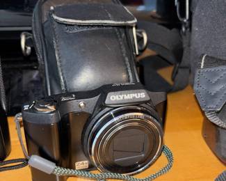 Olympus SZ-14 digital camera