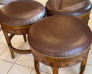 3 barstools