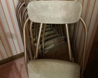 Very nice set of vintage folding chairs