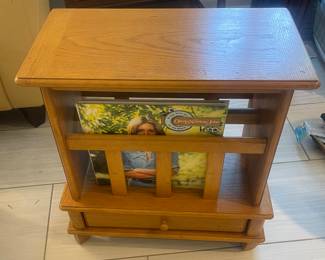 Magazine rack or end table