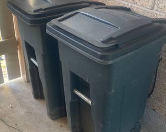 55 gallon trash cans 