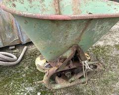 Fertilizer Distributer