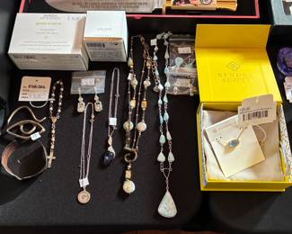 NIB Kendra Scott Necklace, Necklaces