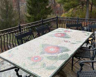 Outdoor Table & Chairs