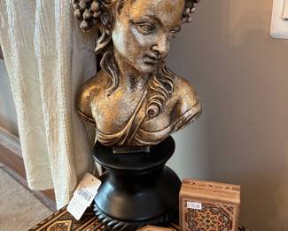 Grape Leaf Maiden Bust