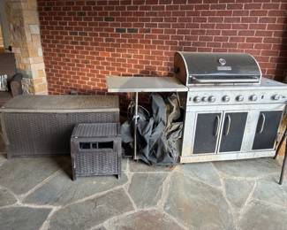 Grill, Outdoor Storage