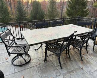 Outdoor Table & Chairs