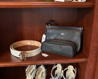 Lalique Bouton Fleur Motif, Lladro "Morning Calm" Butterfly