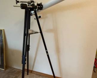 2 MeadTelescopeModel289MonTriPod