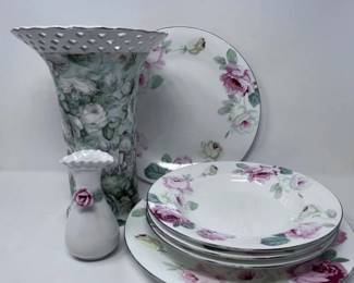 205 MikasaBoneChinaPlatesRoseVases