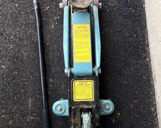 110 2TonHydraulicFloorJack