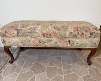 14 QueenAnneStyleUpholsteredBench