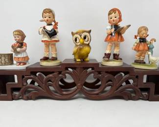 38 5GermanStyleFigurinesonWoodPedestal