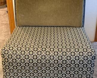 216 OversizedGeometricPrintChair