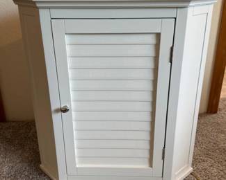 84 WhiteOneDoorCornerCabinet