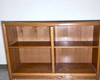 138 OakFinishShortBookcaseWithMovableShelves