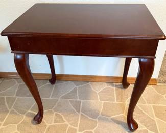 71 TheBombayCompanyQueenAnneStyleTable