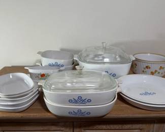 37 CornflowerBlueCorningwareCasserolesPiesandSides