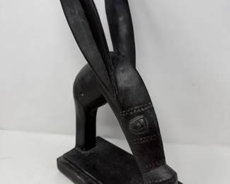 33 StylizedDonkeyHeadStatue