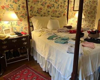 Queen Sized Biggs Four Poster Bed, Mahogany Lowboy