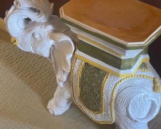 Good luck elephant stand