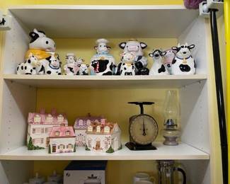 Cute kitchen items, cows, canisters and primitives